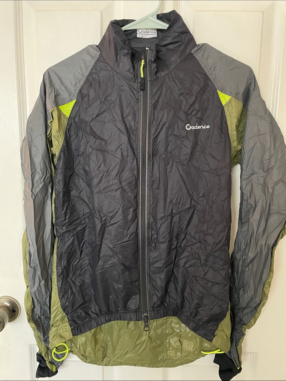 Men's Black & Olive Lightweight Performance Jacket